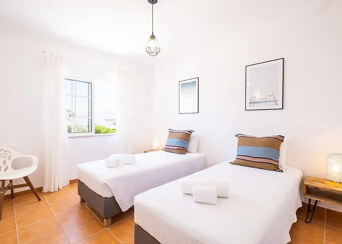 Jasmin - Gale Bay アルブフェイラ